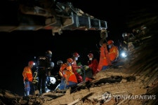 터키·그리스 강진 사망자 39명으로 늘어…800여 명 부상 | 연합뉴스