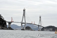 <르포> 첨단공법의 경연장, 거가대교를 가다 | 연합뉴스