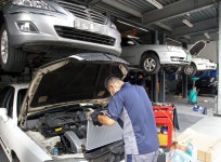 작년 수입車 수리비로 자동차보험금 지급 1조원 육박 | 연합뉴스