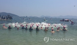 여수 전국바다수영대회 출발 | 연합뉴스
