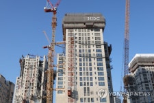 붕괴사고 아파트 옆 203동도 붕괴 위험…타설면 처짐현상 확인 | 연합뉴스