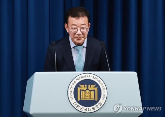 [프로필] 홍철호 정무수석…자수성가 기업가 출신 재선 정치인 | 연합뉴스