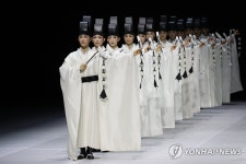 공연으로 즐기는 한국무용…국립무용단 향연 프레스콜 | 연합뉴스