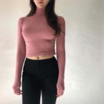 에이블리 [탱탱/쫀쫀 볼륨감up] 쫀쫀 슬림 크롭 목폴라 니트티(7-color)