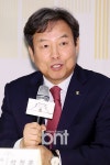 bnt포토 석정훈 대한건축사 협회장 건축영화제 많은 사랑 부탁드려요 | 한국경제TV bnt포토 석정훈 대한건축사 협회장 건축영화제 많은 사랑... 