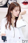 bnt포토 박규리 신개념 팔찌형 향수 뷰티앤뷰 | 한국경제TV bnt포토 박규리 신개념 팔찌형 향수 뷰티앤뷰