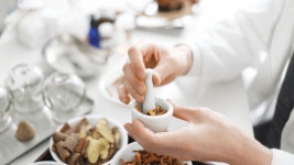 보미오라한의원 채용 - (주)보미오라종합몰 기획자,PM | 잡코리아