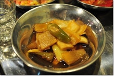 [신촌맛집] 추억의연탄 파불고기 부지깽이 / 양푼김치찌게