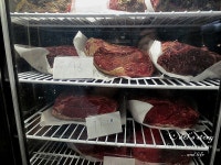 [서울 강남구 신사동 가로수길 / 가로수길스테이크] 드라이에이징스테이크전문점 이트리 & 봄베이사파이어 Food Pairing Experience