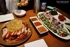 홍대맛집 : 샐러드와 얼큰한 칼국수까지 함께 마늘족발을! 미쓰족발