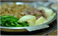 육회가 서비스인 100% 한우곱창전문점...^^ 부추곱창... 발산역맛집추천/등촌동맛집/곱창맛집/강서구곱창