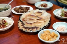 [부산자갈치맛집] 자갈치시장에서 유명한 밍크고래 맛집 ~ 복진고래고기