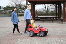 광주 첨단 봄나들이 장소, 쌍암공원에서 전동차 타고왔네요!^^
