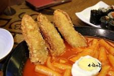 서민음식 분식도 프리미엄 시대 떡볶이가 맛있는 스쿨푸드 부천 중동점