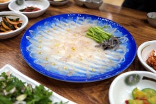 [부산맛집/영도맛집] 다미복국 - 아름다운 참복회와 신기한 복어찜