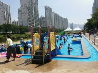 아침일찍 온천천에 수영장 다녀왔어요~