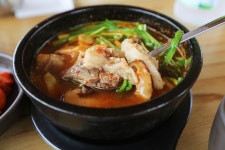 시골 장터에서 맛보는 쇠고기육수로 끓인 국밥 한 그릇/수구레국밥/외암마을맛집