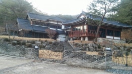 2층 한옥집