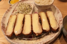 (부산/ 부전) - 카츠와라 < 돈까스안에 치즈가 쭈욱~! 전포카페거리의 맛집!!! >