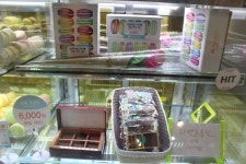 (부산/ 부산대) -  마리웨일  < 달달한 디저트들이 가득한 이곳!! 값비싼 마카롱을 단돈 900원에 맛볼수 있는 >