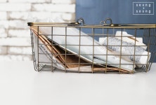 사포질까지 되어오는 테이블 상판