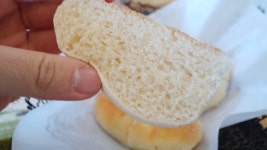 광교 카페거리 도쿄팡야 추천메뉴는 롤케익