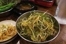 신이 내린 선물 대파와 연탄불에 구워 먹는 돈육 / 관수동맛집 관철동맛집 한량석쇠