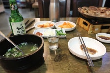 쌀쌀한 추위 속에 곰탕 한그릇 뚝딱^.^ 서울역 맛집 YTN 앞에 위치한 서울역 김영자 나주곰탕