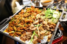 국내산이 이 값이 맞아? 종로 관철동 맛집, 연탄 불에 지글지글 종로 한량석쇠!