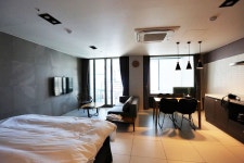 오래 머물고 싶게 만드는 북한강 자락 청평호의 정취 가평 펜션 까사32