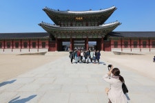 서울 고궁나들이 조선 왕조의 숨결을 느껴보는 경복궁