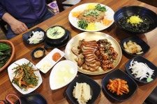 창원 족발배달 착한 족발 족과의 동침