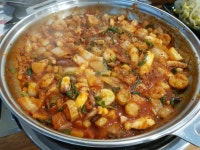 낙지와곱창새우가 어우러져 맛있는 낙곱새