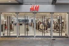 h&m 창원에도 오픈했어요!