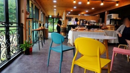 단양 드라이브 코스 -다르다면 구경시장 국수맛집. 한드미 빵집 카페. 개동통닭 치킨