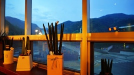 단양 드라이브 코스 -다르다면 구경시장 국수맛집. 한드미 빵집 카페. 개동통닭 치킨