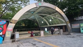 2호선 신도림역 놀거리 복합문화공간 다락, 신도림동 자전거 주차장. 자전거 수리