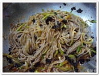 용둔막국수(횡성/우천면)... 편육과 막국수...