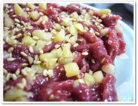 신사강식당(수원시/송죽동)...찰진 육회에 간단히 한잔...