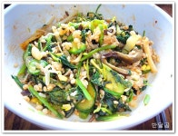 옛날 보리밥집 (의왕시/계원예술대 후문)...10여가지의 나물에 비벼먹는 꽁보리밥...