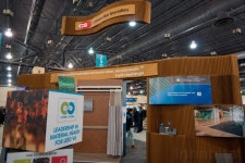     Greenbuild-2013-best-booth-1 «     Inhabitat – Green Design, Innovation, Architecture, Green Building Construction... 
