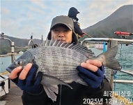 전부 4짜4짜4짜4짜4짜들로 찐한 손맛~!!!내일 예약중!!!
