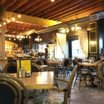 Petite Provence - Richmond - 4834 SE Division St에서의 사진