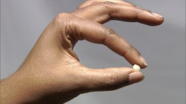 Spinning a Pill | Preview for 11/12 – Marketplace (Season 38, Episode 13) - Apple TV (CA)