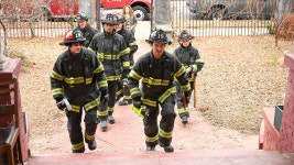 유령을 찾아서 - 스테이션 19(시즌 5, 에피소드 10) - Apple TV (KR)