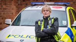 Episode 1 - Happy Valley (Series 1, Episode 1) - Apple TV (UK)