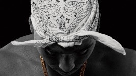 올 아이즈 온 미 - Apple TV