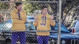 The One Where the Guys Play Basketball and Do the Friends Title Thing – Workaholics (Season 4, Episode 11) - Apple TV (CA)