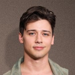 우리아 쉘톤의 영화 및 프로그램 - Apple TV