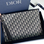 [명품]디올 오블리크 A4 파우치 클러치백 2ESCA339YSEH05E F 2ESCA339YSEH05E- 이랜드몰